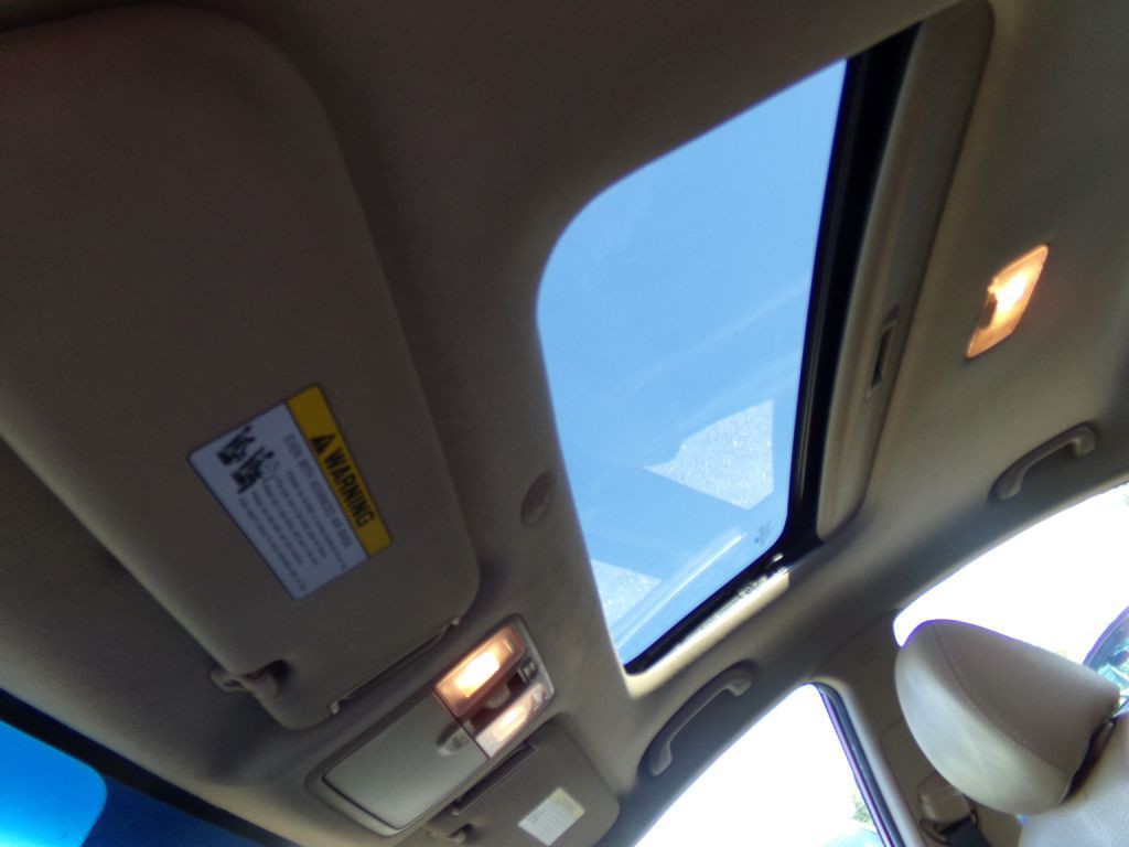 2012 Hyundai Elantra Image 19