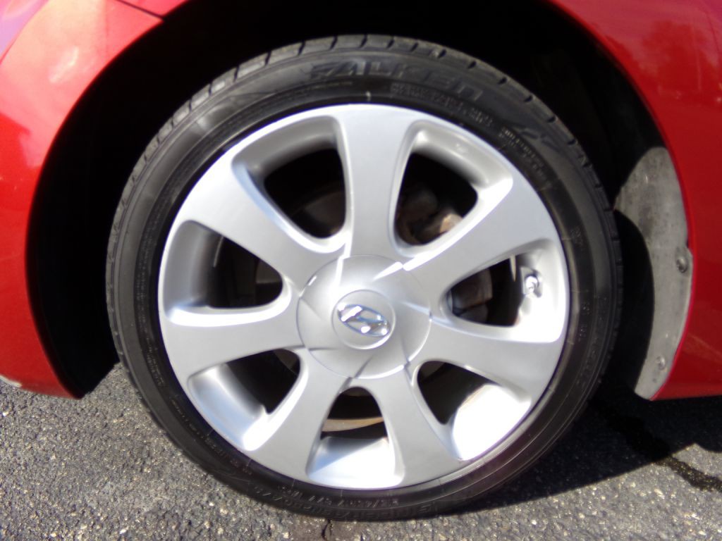 2012 Hyundai Elantra Image 24