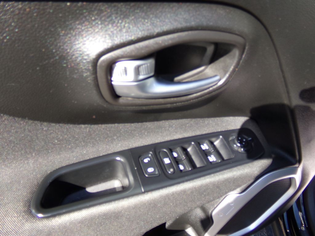 2018 Jeep Renegade Image 15
