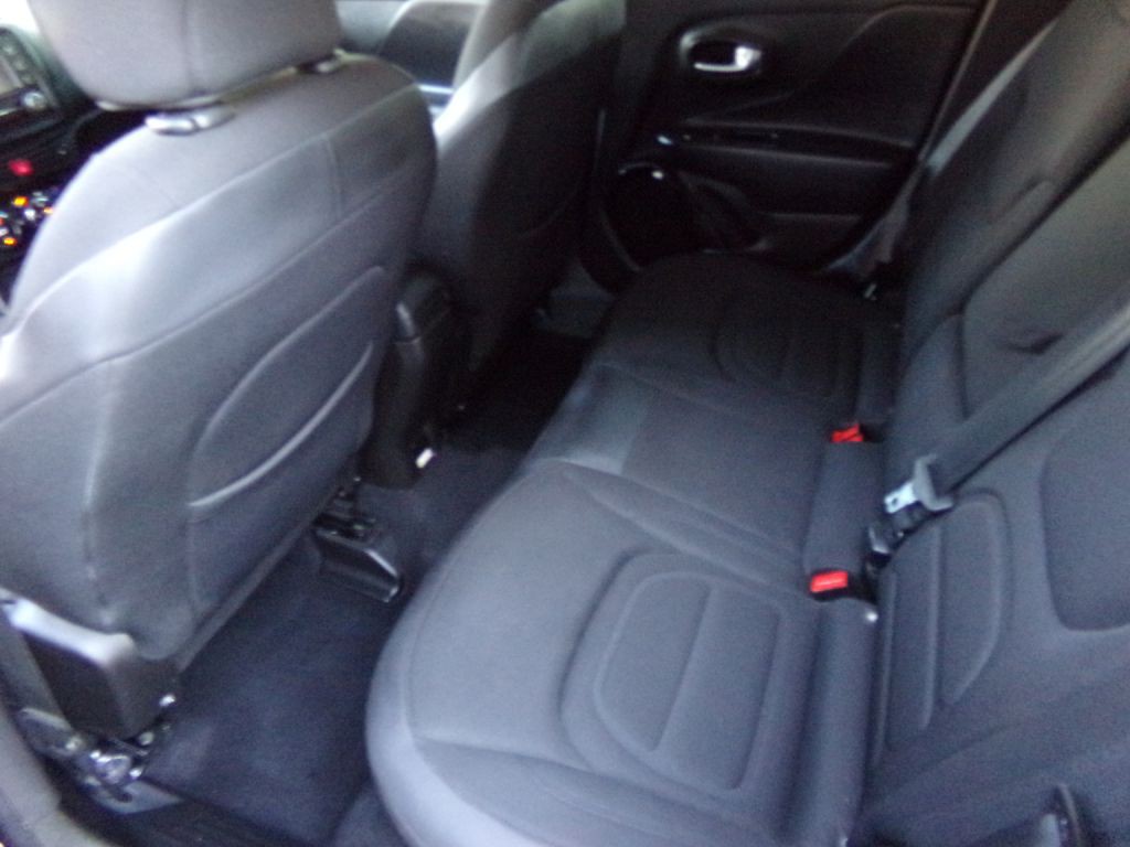 2017 Jeep Renegade Image 6