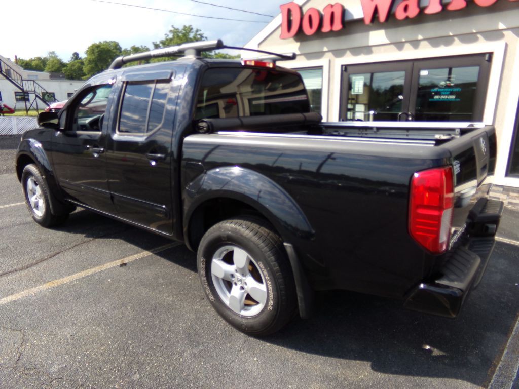 2006 Nissan Frontier Image 2