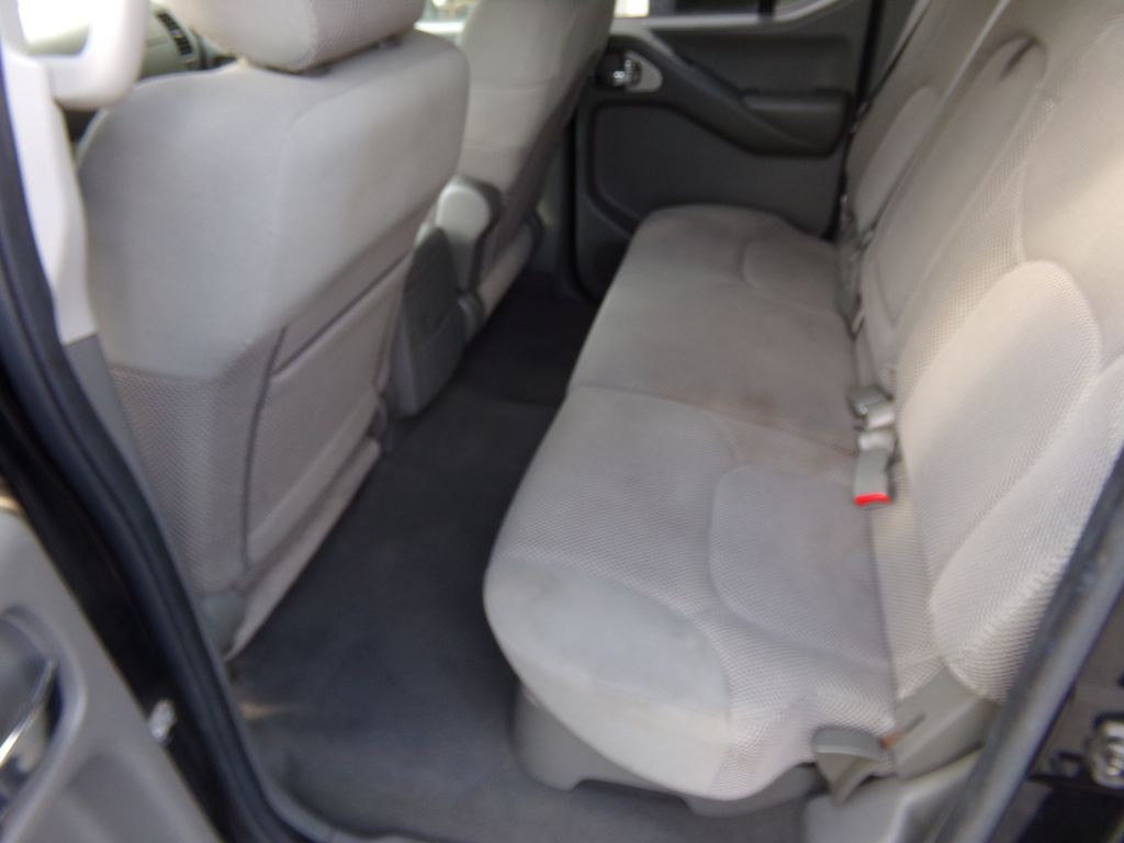 2006 Nissan Frontier Image 8