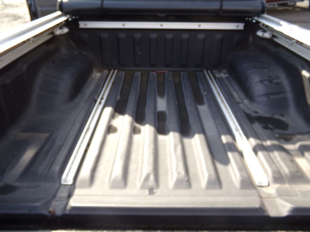 2006 Nissan Frontier Image 21