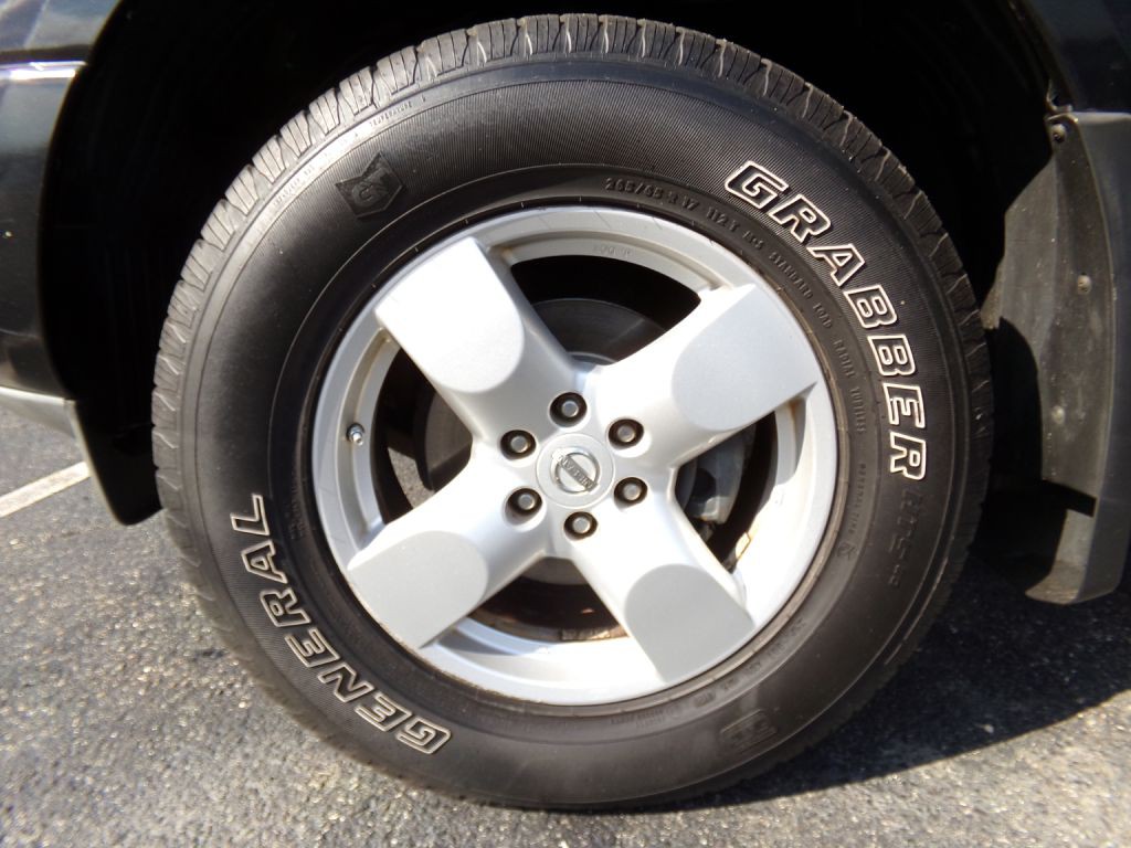 2006 Nissan Frontier Image 24
