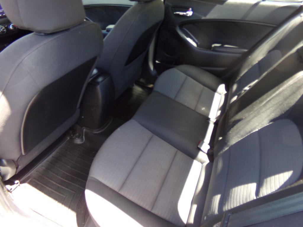 2015 Kia Forte Image 6