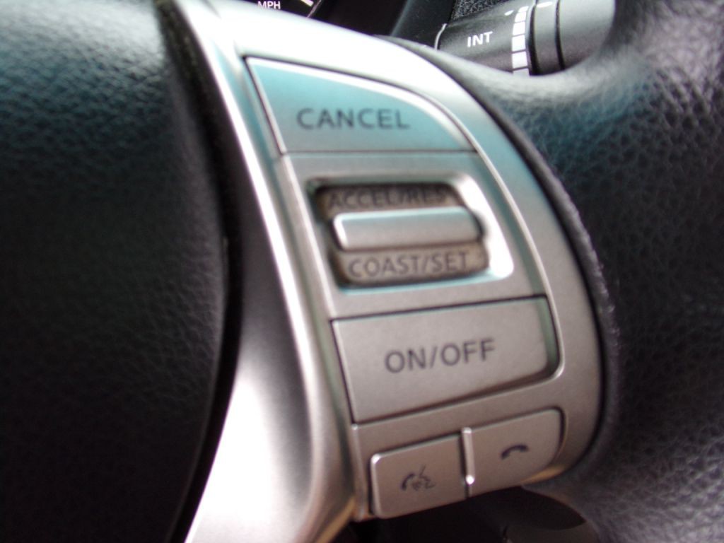 2015 Nissan Altima Image 18