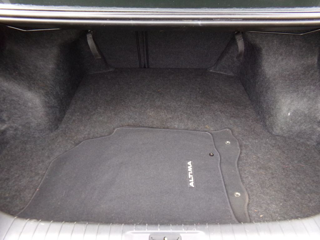 2015 Nissan Altima Image 19