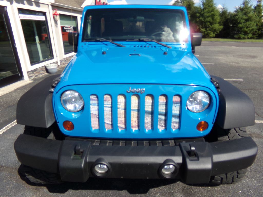 2011 Jeep Wrangler Unlimited Image 6