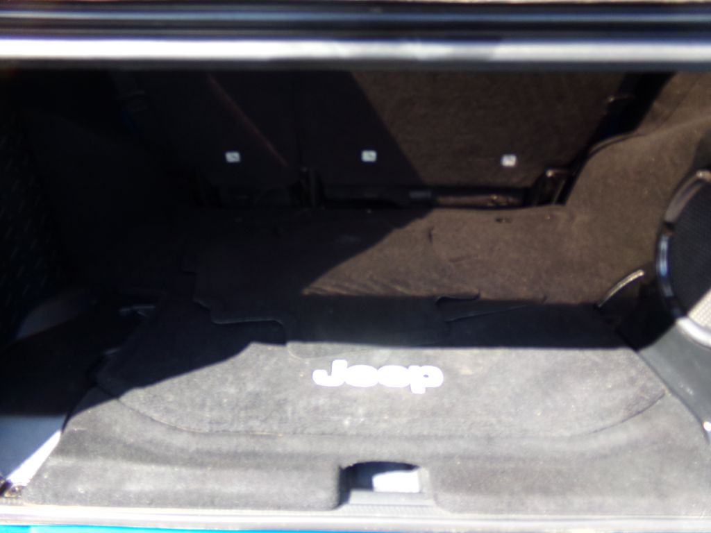 2011 Jeep Wrangler Unlimited Image 20
