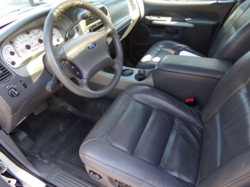 2001 Ford Explorer Image 7