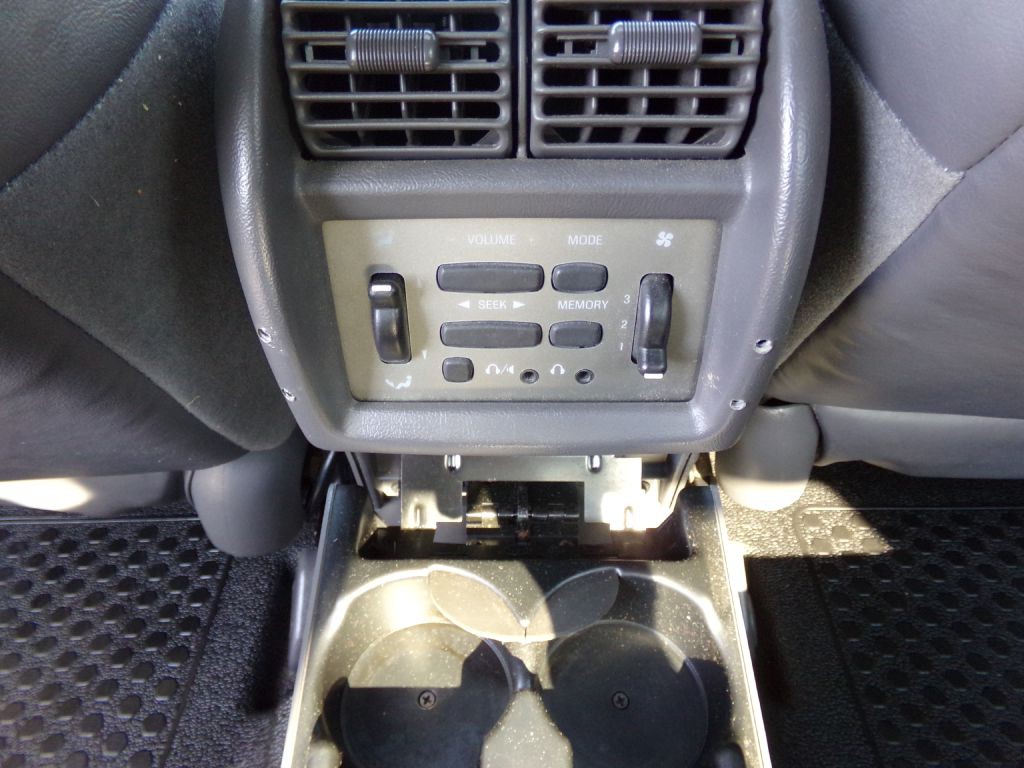 2001 Ford Explorer Image 18