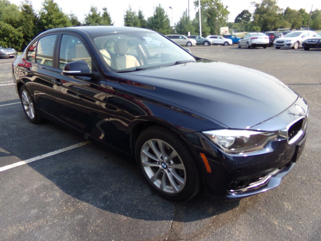 2017 BMW 3 Series Image 5