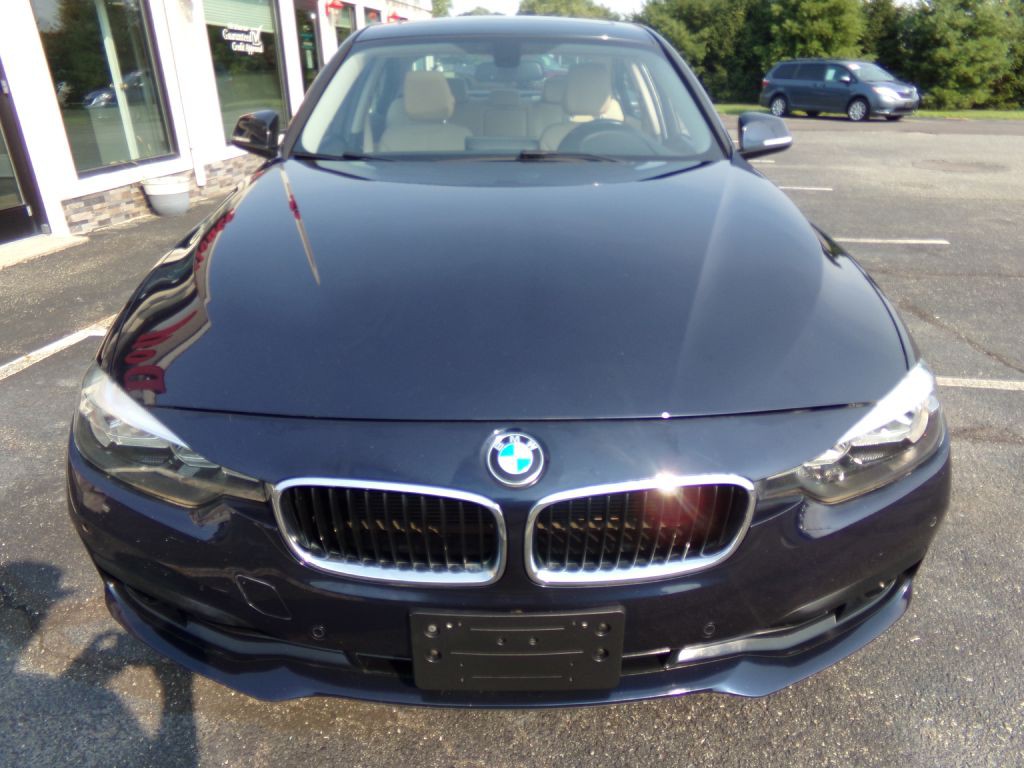 2017 BMW 3 Series Image 6