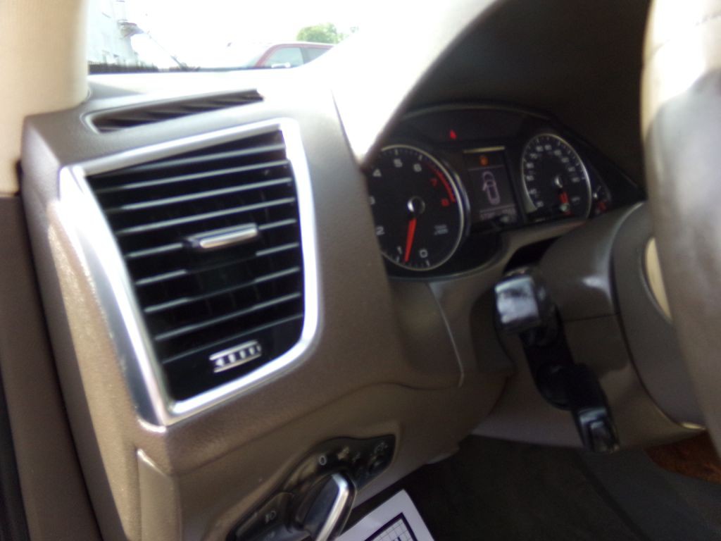 2015 Audi Q5 Image 11