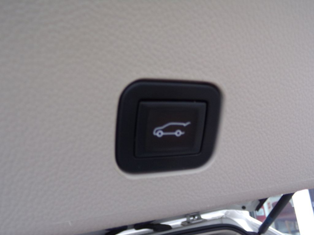 2016 Cadillac SRX Image 18