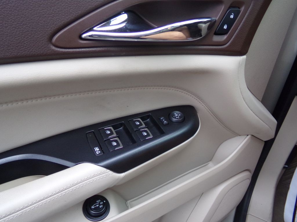 2016 Cadillac SRX Image 20