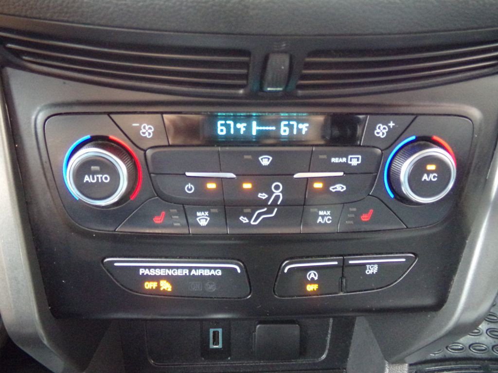 2017 Ford Escape Image 10