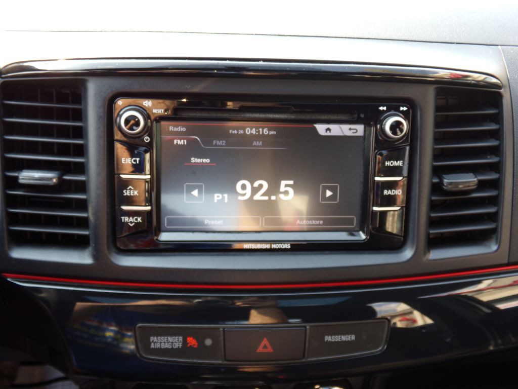 2017 Mitsubishi Lancer Image 11