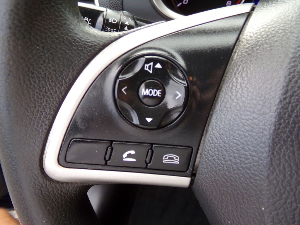 2019 Mitsubishi Eclipse Image 11