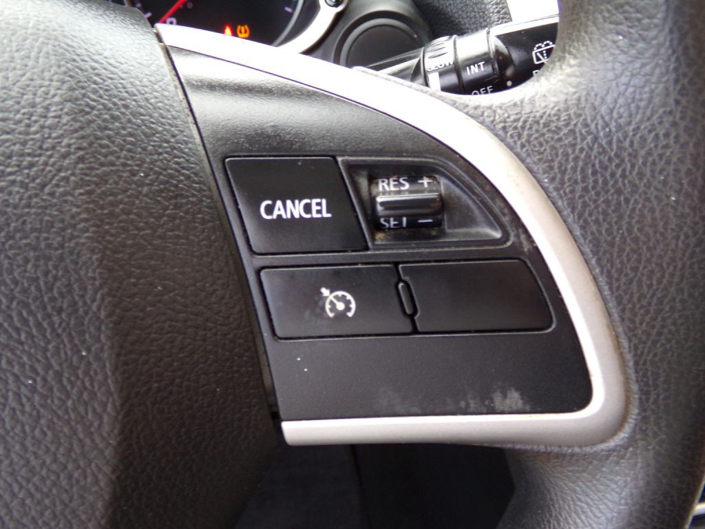 2019 Mitsubishi Eclipse Image 12