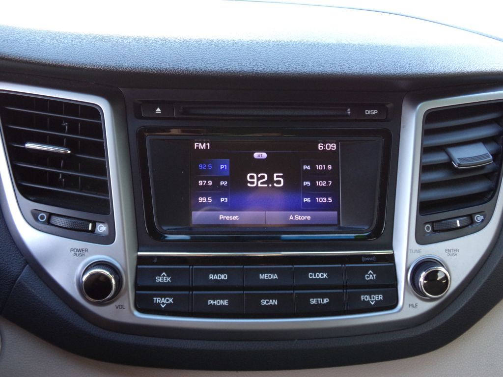 2016 Hyundai Tucson Image 11