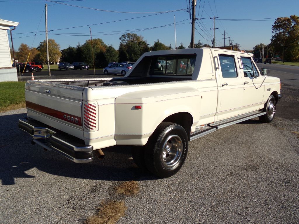 1991 Ford F-350 Image 2