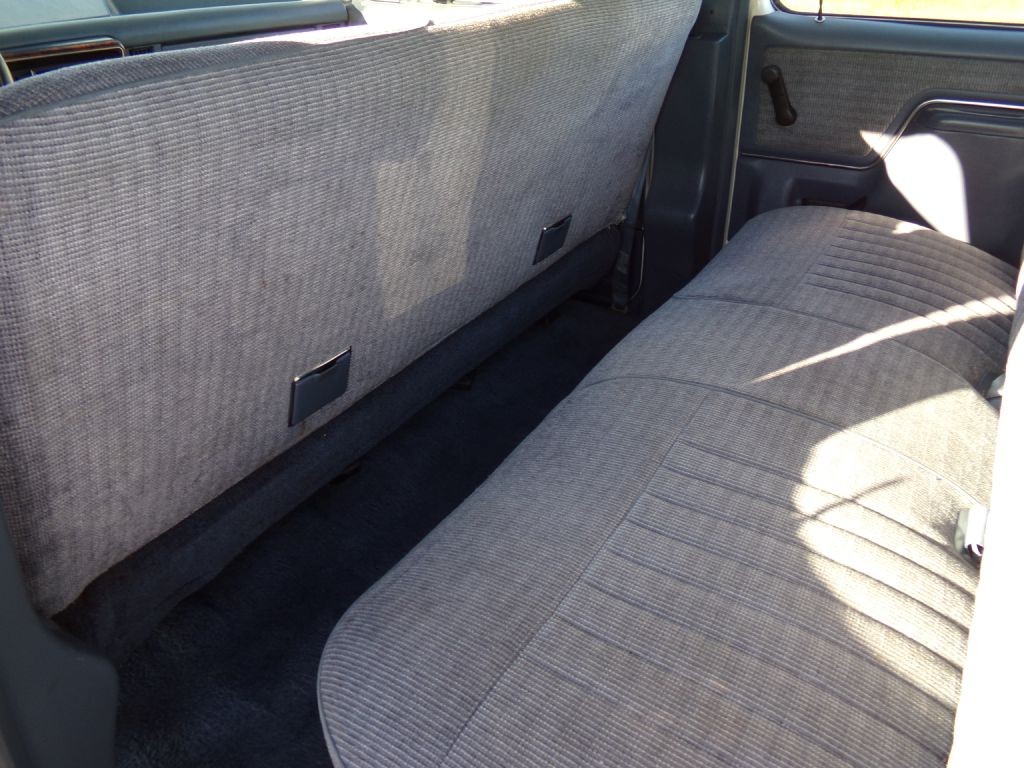 1991 Ford F-350 Image 6