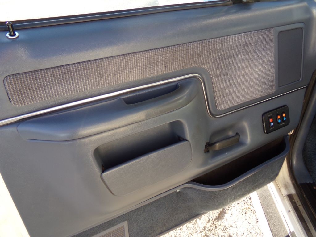 1991 Ford F-350 Image 14