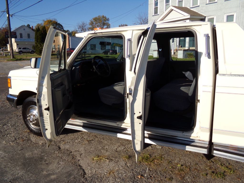 1991 Ford F-350 Image 18