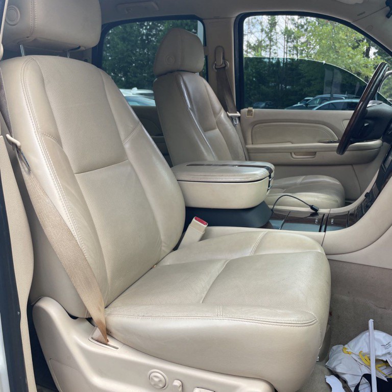 2007 Cadillac Escalade Image 8