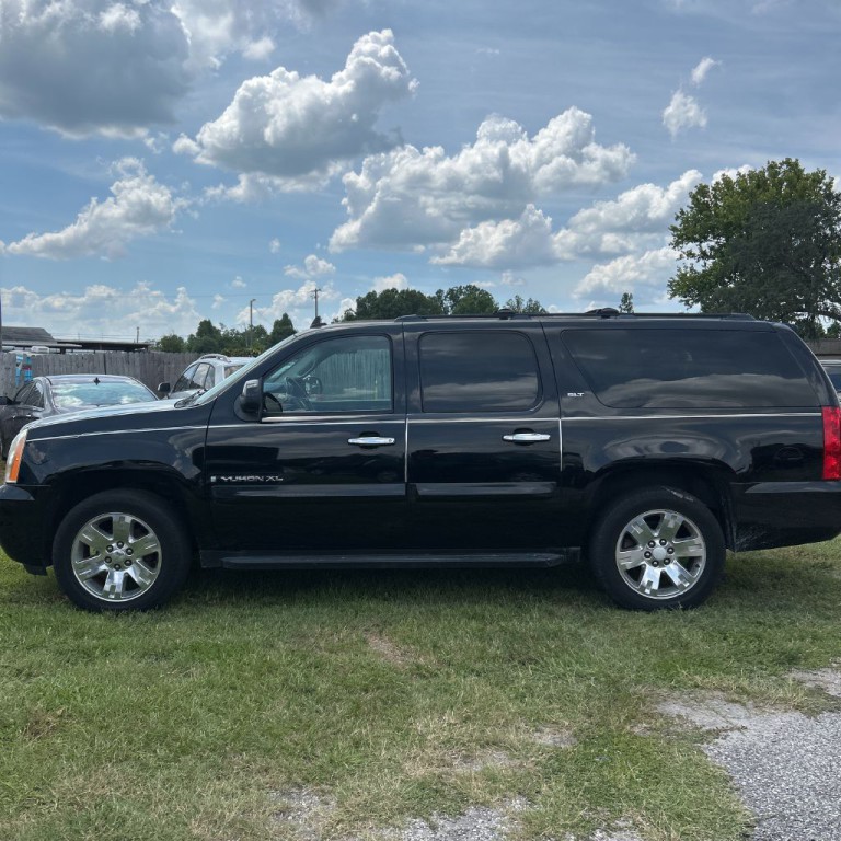 2008 GMC Yukon Image 1