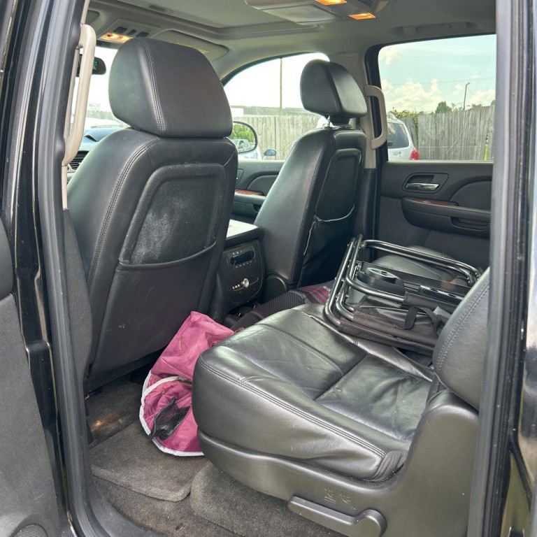 2008 GMC Yukon Image 11