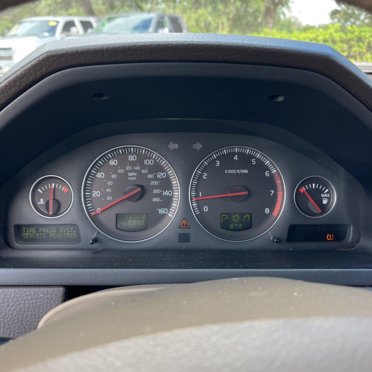 2008 Volvo XC90 Image 13