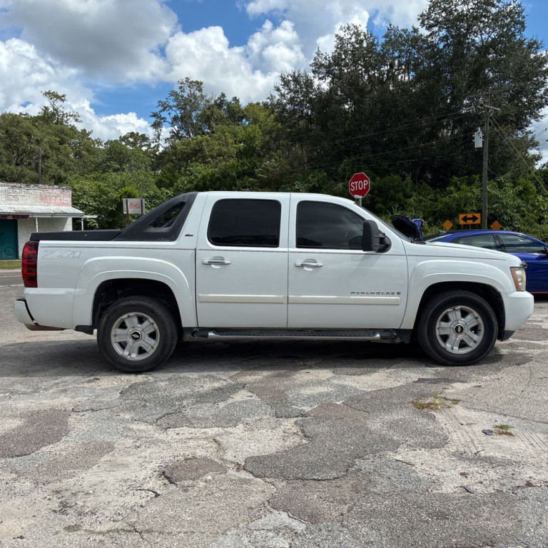 2007 Chevrolet Avalanche Image 6