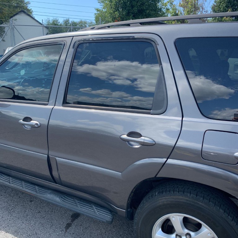 2005 Mazda Tribute Image 5