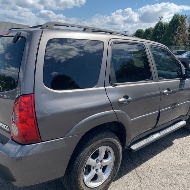 2005 Mazda Tribute Image 8