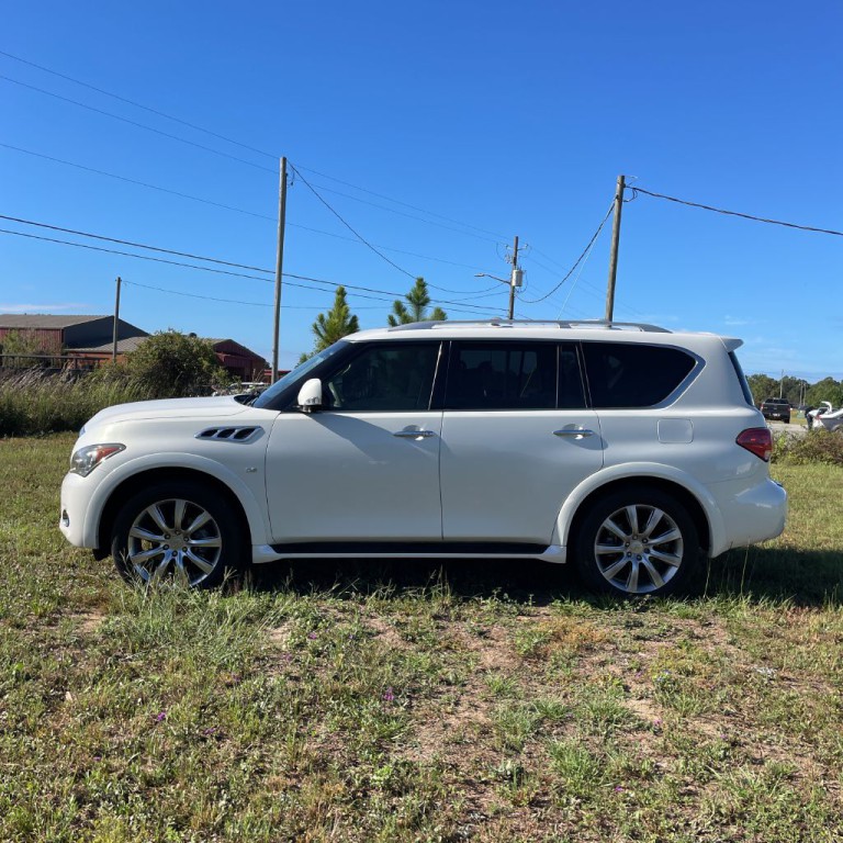 2014 INFINITI QX80 Image 2