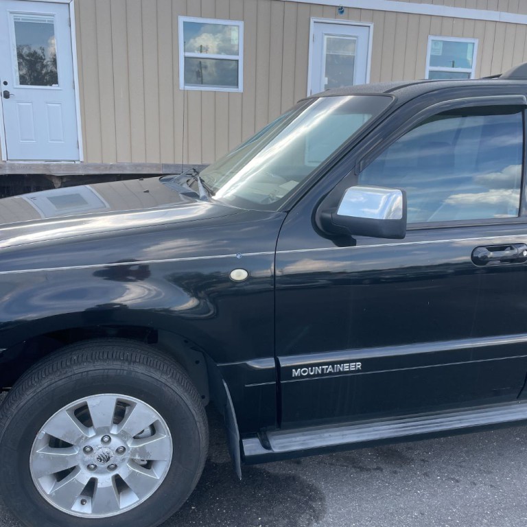2007 Mercury Mountaineer Image 2