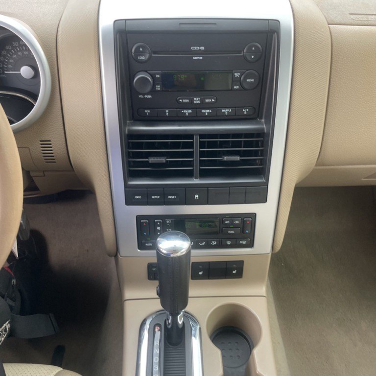2007 Mercury Mountaineer Image 21