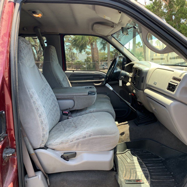 1999 Ford F-250 Image 10