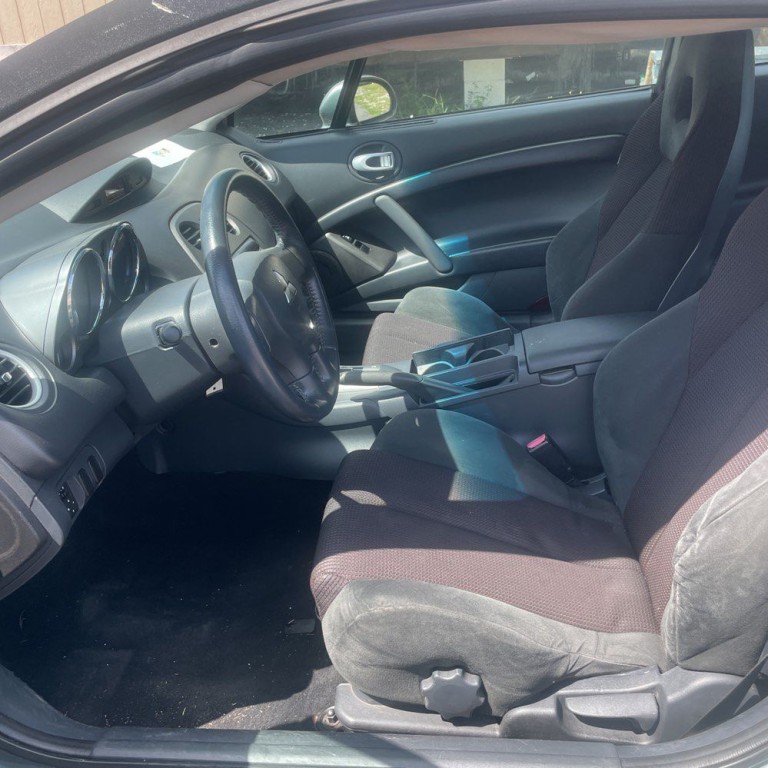 2009 Mitsubishi Eclipse Image 7