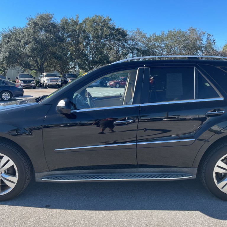 2010 Mercedes-Benz M-Class Image 4