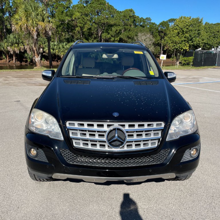 2010 Mercedes-Benz M-Class Image 13