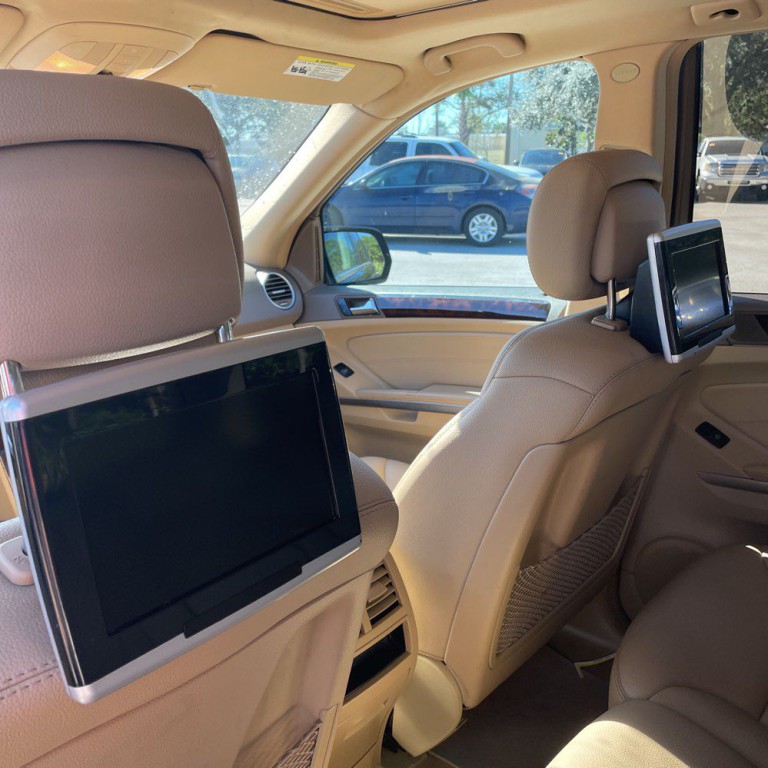 2010 Mercedes-Benz M-Class Image 22