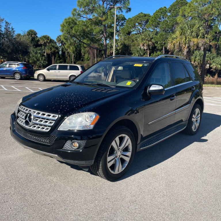 2010 Mercedes-Benz M-Class Image 25