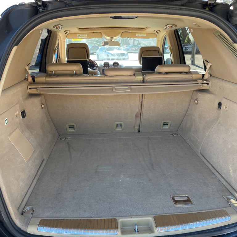 2010 Mercedes-Benz M-Class Image 27