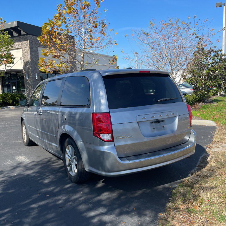 2016 Dodge Grand Caravan Image 2