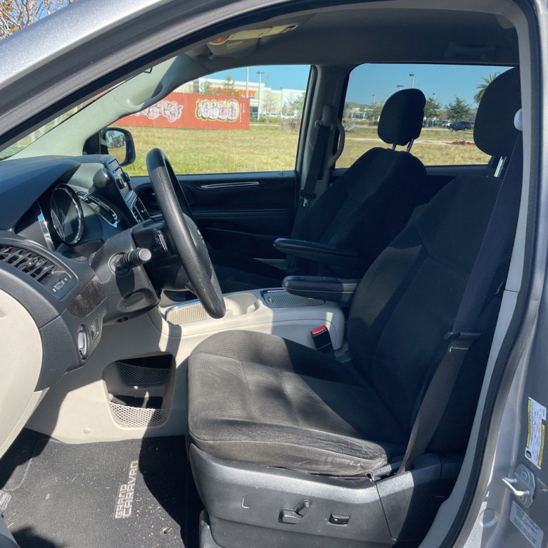 2016 Dodge Grand Caravan Image 9