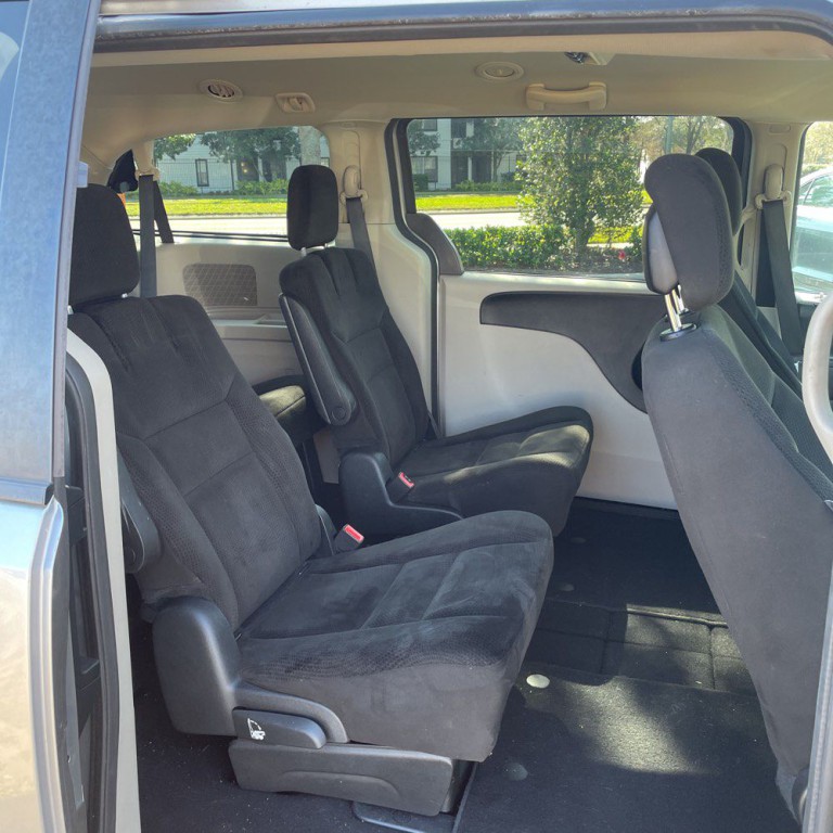 2016 Dodge Grand Caravan Image 12