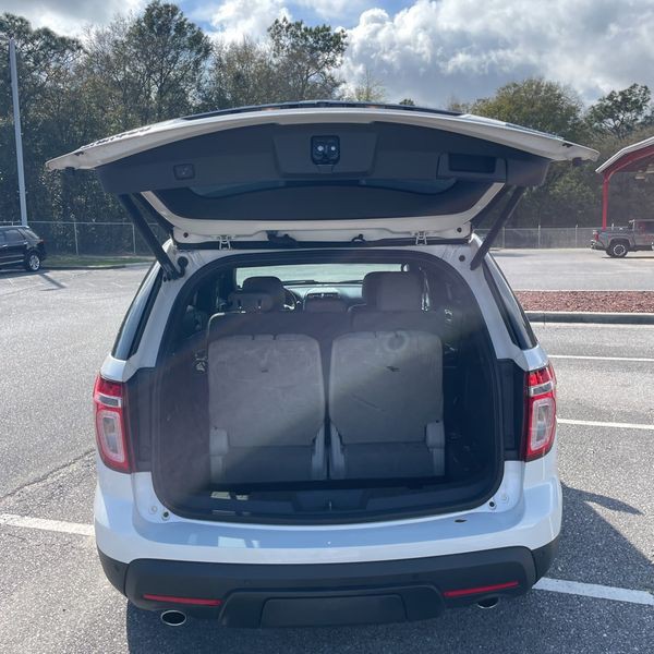 2015 Ford Explorer Image 14